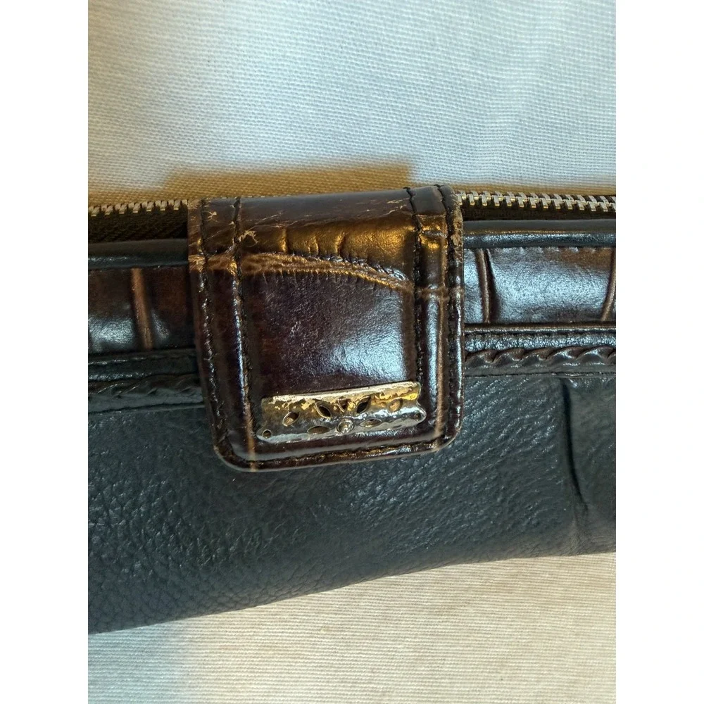 Brighton Croc Embossed Bi-Fold Checkbook Wallet Pebbled Leather Chocolate/Black